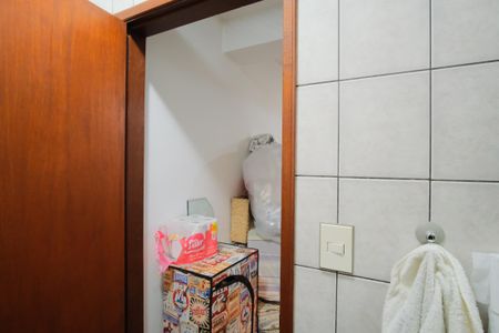 Casa à venda com 252m², 4 quartos e 4 vagasLavabo da Garagem