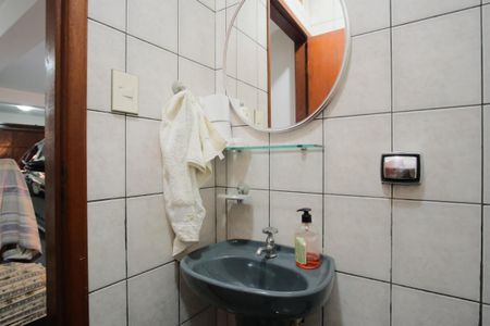 Casa à venda com 252m², 4 quartos e 4 vagasLavabo da Garagem