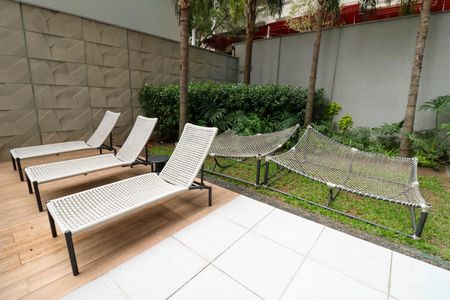 Studio para alugar com 22m², 1 quarto e sem vaga Studio para alugar com 22m², 1 quarto e sem vagaÁrea comum - Piscina