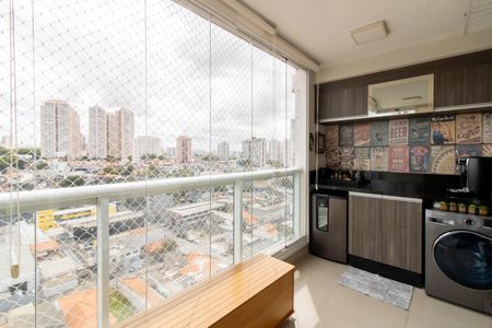 Apartamento à venda com 61m², 2 quartos e 1 vagaVaranda