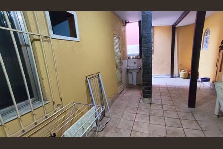 Casa de condomínio à venda com 128m², 3 quartos e 1 vagaÁrea de Serviço 