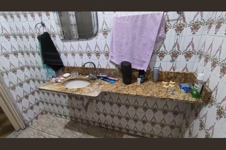 Casa de condomínio à venda com 128m², 3 quartos e 1 vagaBanheiro 