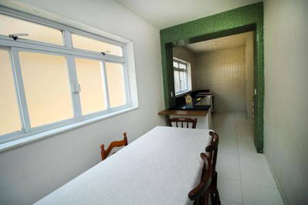 Casa à venda com 171m², 5 quartos e 1 vagaCozinha 2 e Copa 