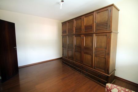 Casa à venda com 171m², 5 quartos e 1 vagaQuarto 2