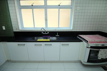 Casa à venda com 171m², 5 quartos e 1 vagaCozinha 2