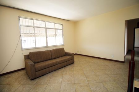 Casa à venda com 171m², 5 quartos e 1 vagaSala 2