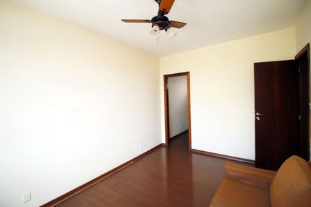 Casa à venda com 171m², 5 quartos e 1 vagaQuarto 3 - Suíte