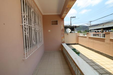 Casa à venda com 171m², 5 quartos e 1 vagaVaranda