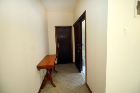 Casa à venda com 171m², 5 quartos e 1 vagaBanheiro Corredor