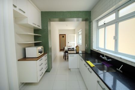 Casa à venda com 171m², 5 quartos e 1 vagaCozinha 2