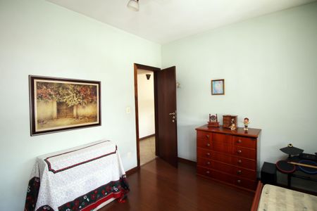 Casa à venda com 171m², 5 quartos e 1 vagaQuarto 4