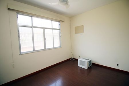 Casa à venda com 171m², 5 quartos e 1 vagaQuarto 5