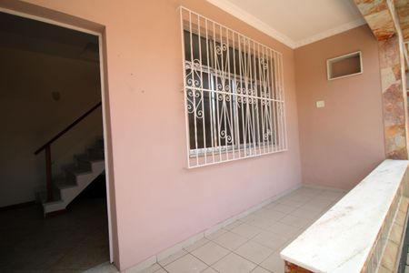 Casa à venda com 171m², 5 quartos e 1 vagaVaranda