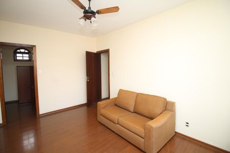 Casa à venda com 171m², 5 quartos e 1 vagaQuarto 3 - Suíte