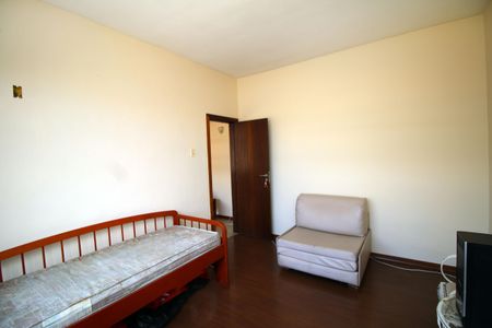 Casa à venda com 171m², 5 quartos e 1 vagaQuarto 1