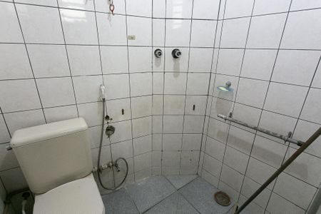Casa à venda com 200m², 2 quartos e 2 vagasBanheiro