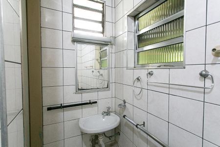 Casa à venda com 200m², 2 quartos e 2 vagasBanheiro