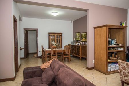 Casa de Condomínio à venda com 5 quartos, 650m² em Anil, Rio de Janeiro