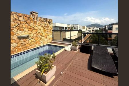 Apartamento à venda com 301m², 4 quartos e 3 vagas