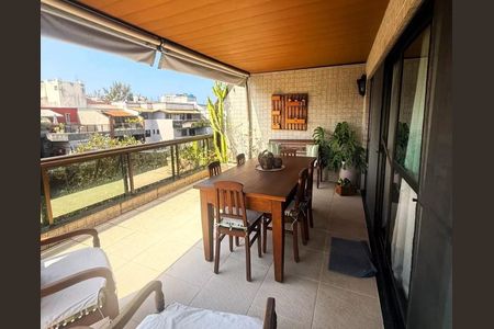 Apartamento à venda com 301m², 4 quartos e 3 vagas