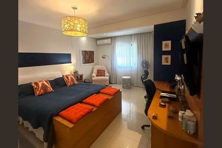 Apartamento à venda com 301m², 4 quartos e 3 vagas