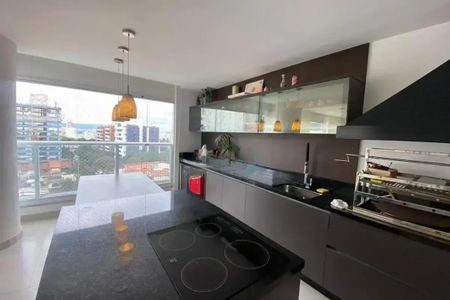 Apartamento à venda com 235m², 3 quartos e 4 vagas