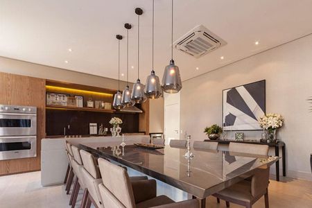 Apartamento à venda com 235m², 3 quartos e 4 vagas