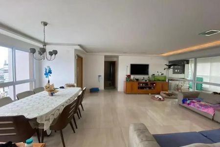 Apartamento à venda com 235m², 3 quartos e 4 vagas