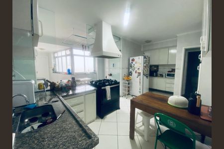 Apartamento à venda com 170m², 4 quartos e 2 vagas