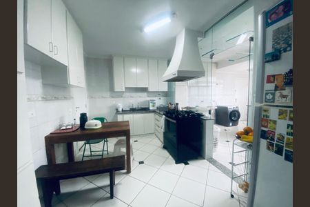 Apartamento à venda com 170m², 4 quartos e 2 vagas