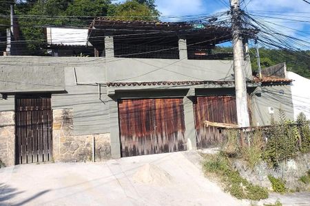 Casa à venda com 150m², 3 quartos e 2 vagas