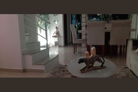 Casa à venda com 4 quartos, 140m² em Piratininga, Niterói