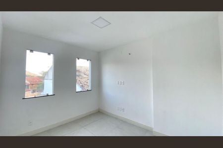 Casa à venda com 3 quartos, 113m² em Serra Grande, Niterói