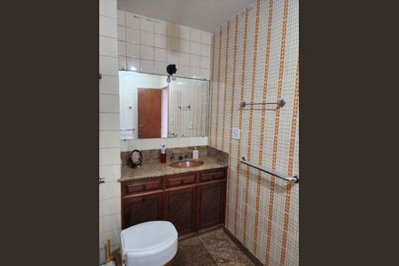 Apartamento à venda com 4 quartos, 220m² em Icaraí, Niterói