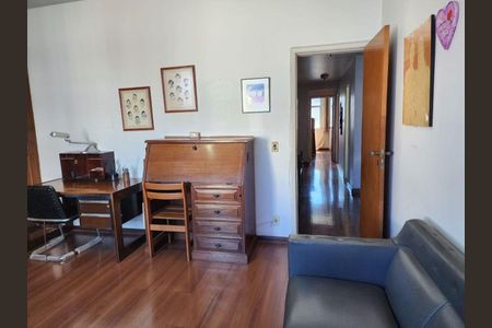 Apartamento à venda com 4 quartos, 220m² em Icaraí, Niterói