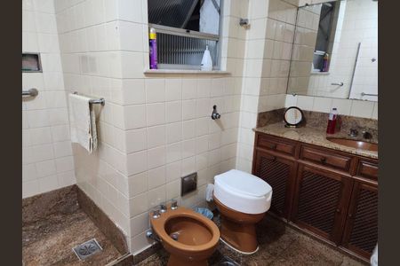 Apartamento à venda com 4 quartos, 220m² em Icaraí, Niterói