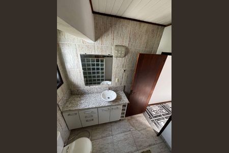 Casa à venda com 5 quartos, 300m² em Engenho do Mato, Niterói