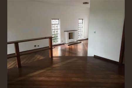 Casa à venda com 3 quartos, 377m² em Vila Sonia, São Paulo