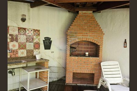 Casa à venda com 377m², 3 quartos e 3 vagas