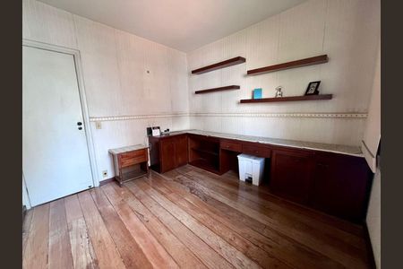 Apartamento à venda com 4 quartos, 170m² em Icaraí, Niterói