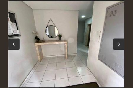 Apartamento à venda com 2 quartos, 50m² em Vila Carmosina, São Paulo