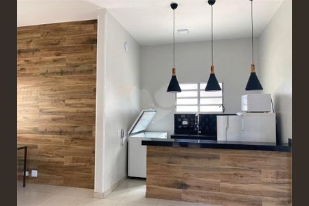 Apartamento à venda com 2 quartos, 50m² em Vila Carmosina, São Paulo