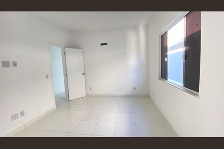 Casa à venda com 4 quartos, 181m² em Itaipu, Niterói