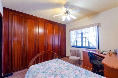 Casa à venda com 5 quartos, 510m² em Camboinhas, Niterói