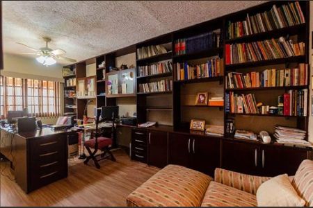 Casa à venda com 5 quartos, 510m² em Camboinhas, Niterói