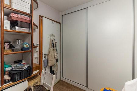 Apartamento à venda com 210m², 4 quartos e 3 vagasQuarto 2