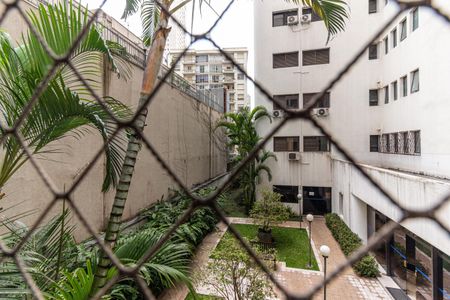 Apartamento à venda com 210m², 4 quartos e 3 vagasVista da Suíte 1