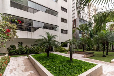 Apartamento à venda com 210m², 4 quartos e 3 vagasFachada