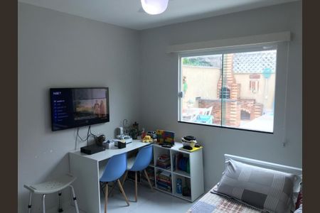 Casa à venda com 4 quartos, 142m² em Itaipu, Niterói