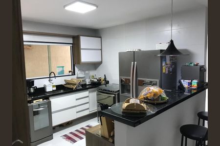 Casa à venda com 4 quartos, 142m² em Itaipu, Niterói